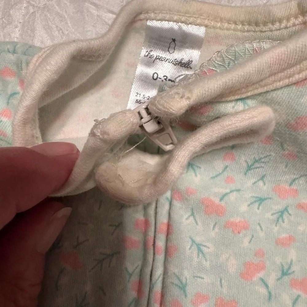 The peanutshell  0-3 months  set of 2 One Pieces Set - Floral and Animal Prints
